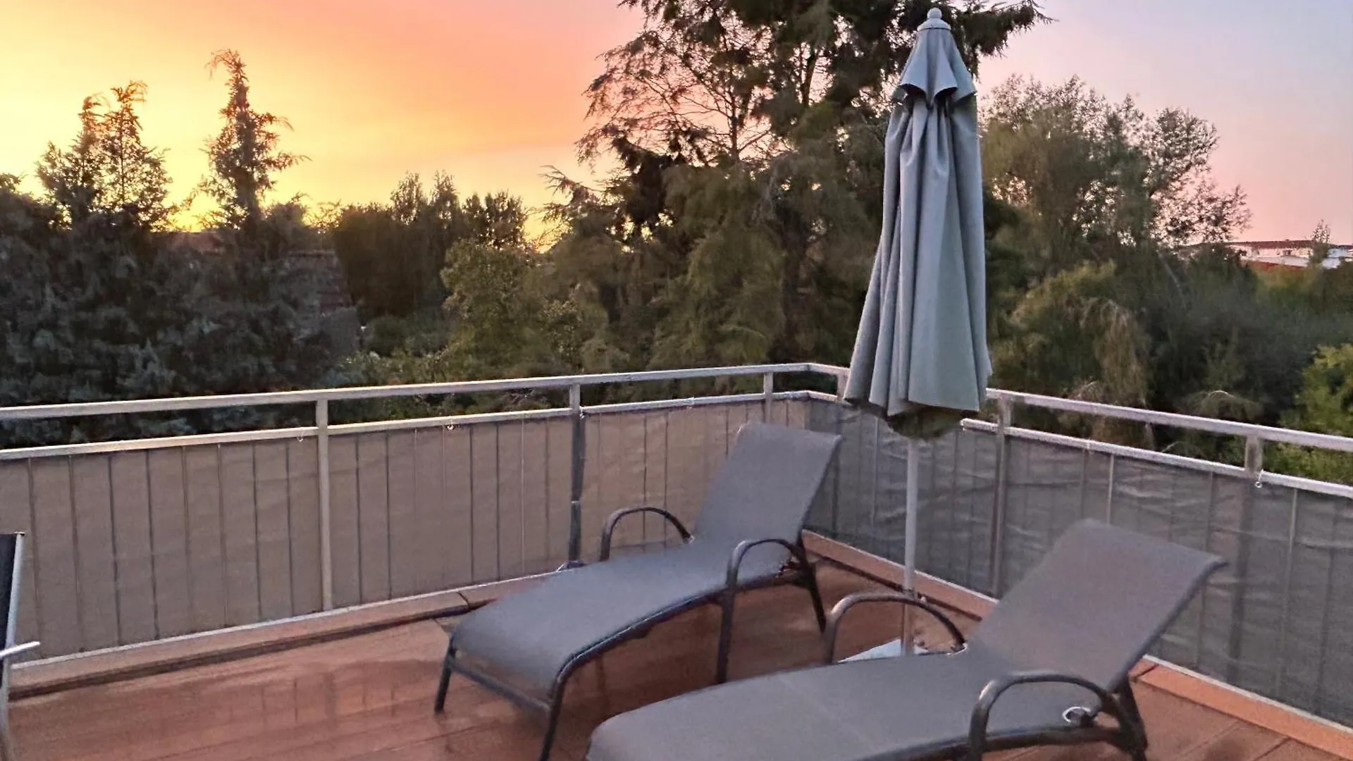 Lgh-Moderne, Ruhige Wohnung, Naehe Zum Flughafen Und Autobahn, 24H-Self-Check-In, Vollausgestattet, Disneyplus, Waschmaschine Langenhagen  Apartment Langenhagen (Hannover)